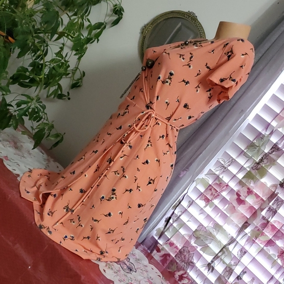 ONE DAY SALE 2023 Blush Floral Wrap Dress - Picture 8 of 12